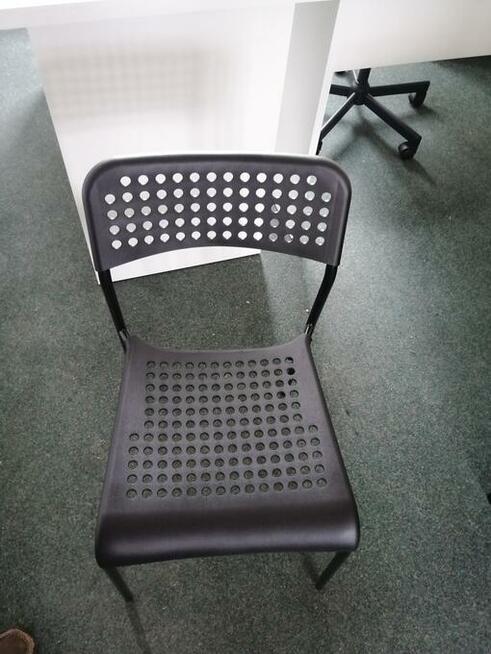 sprzedam komplet nowych mebli biurowych