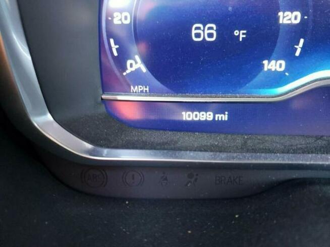 Chevrolet Tahoe 2022, 5.3L, 4x4, po gradobiciu