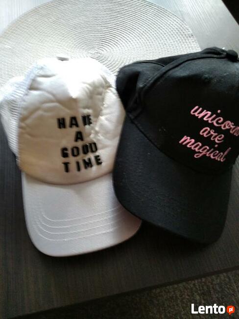 Czapki z daszkiem
