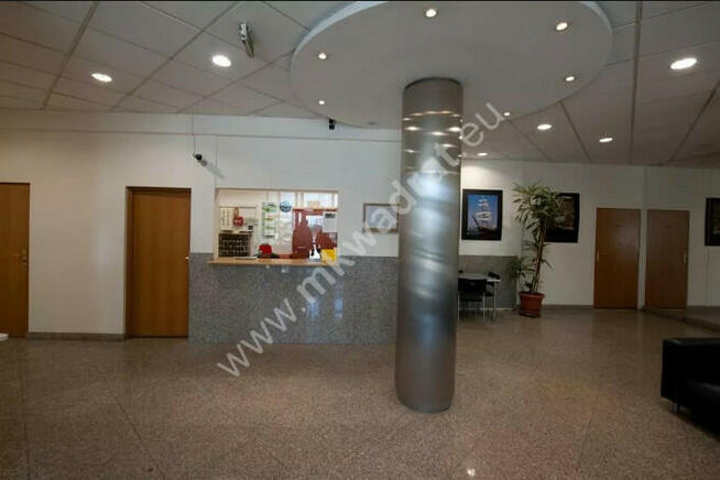 Blisko Galerii Mokotów powierzchnia biurowa.