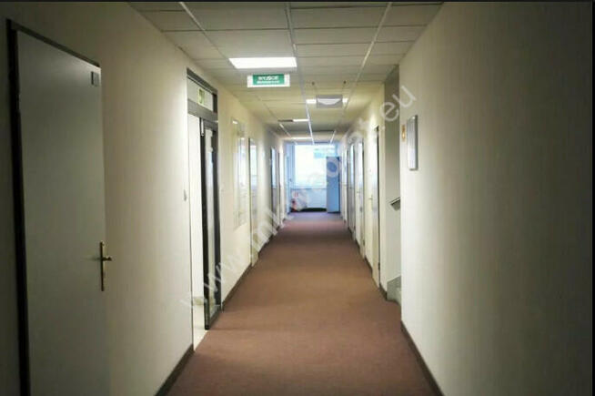 Blisko Galerii Mokotów powierzchnia biurowa.