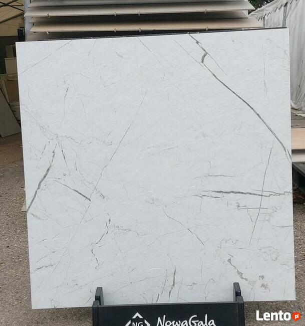 Płytki łazienkowe 80x80 biały i czarny marmur Marmo La Mania