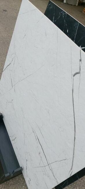 Płytki łazienkowe 80x80 biały i czarny marmur Marmo La Mania