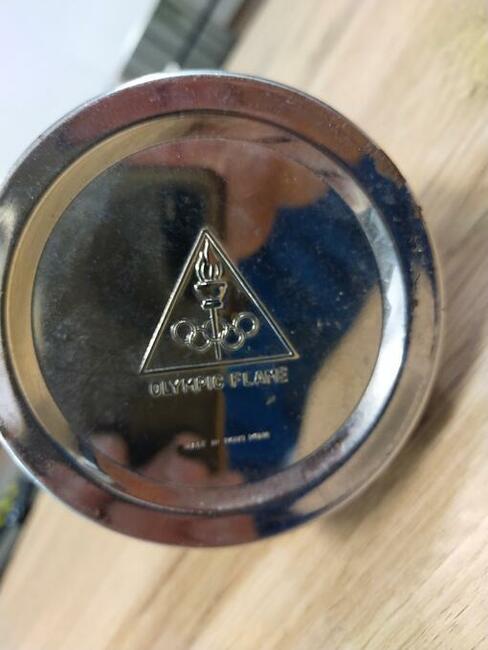 Lampka Olympic Flame Hong Kong dwukolorowa stojaca Krakow