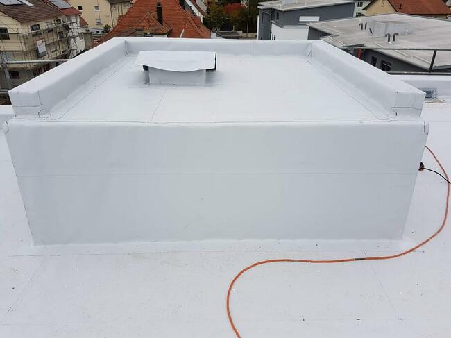 Dekarz Papa termozgrzewalna Membrana PVC TPO szczelności