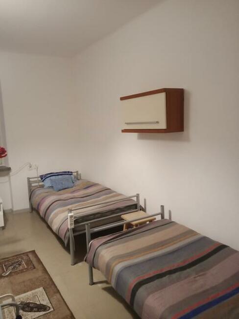 Noclegi dla pracowników w centrum Dąbrowy Górniczej.