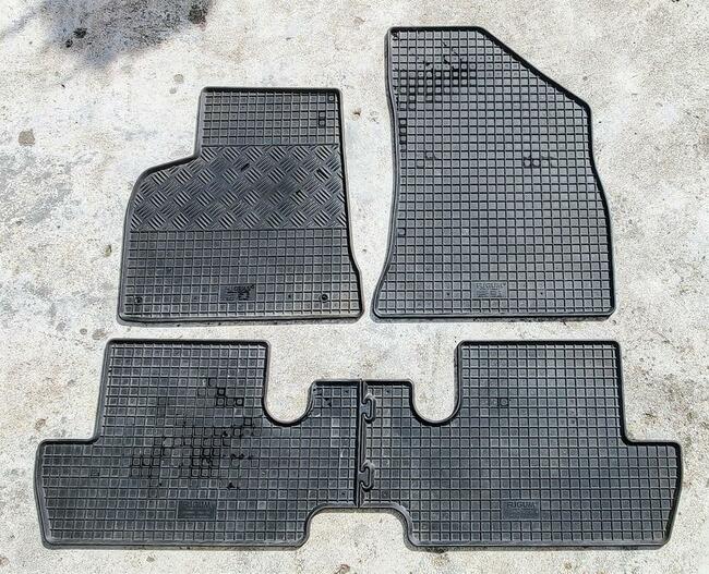 Dywanik Peugeot 3008 09 KOMPLET JAK NOWE GUMOWE CZESKIE CZAR