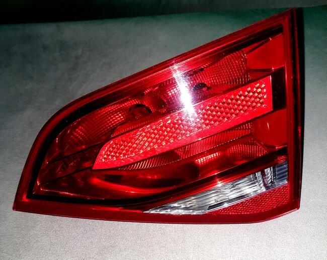 Sprzedam: oryginalna lampa (prawy tył ) Audi A4 B8 (Sedan)