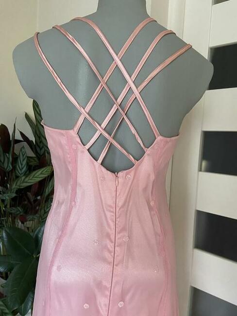 Lekka zgrabna sukienka weselna 36-38