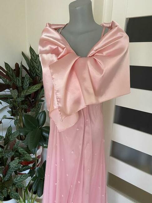 Lekka zgrabna sukienka weselna 36-38