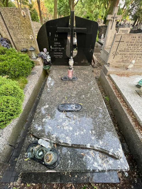 Sprzątanie grobów - Opieka nad grobami AdaPol