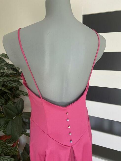 Cudna sukienka marki RAMPAGE