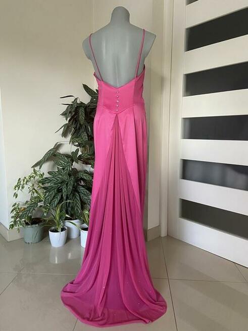 Cudna sukienka marki RAMPAGE