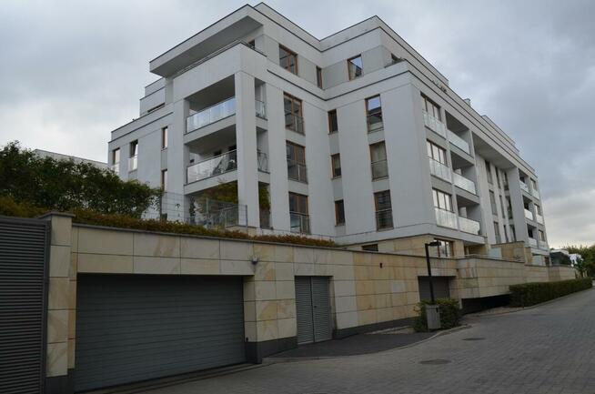 Miejsce postojowe Warszawa, Aleja Wilanowska 89