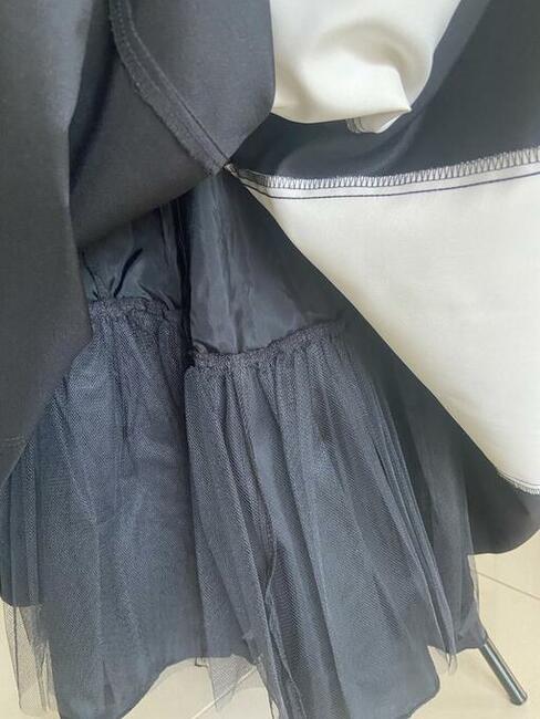 Piękna wieczorowa suknia marki DAVE & JOHNNY