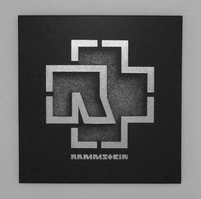 RAMMSTEIN logo grawerowane na blasze Rękodzieło