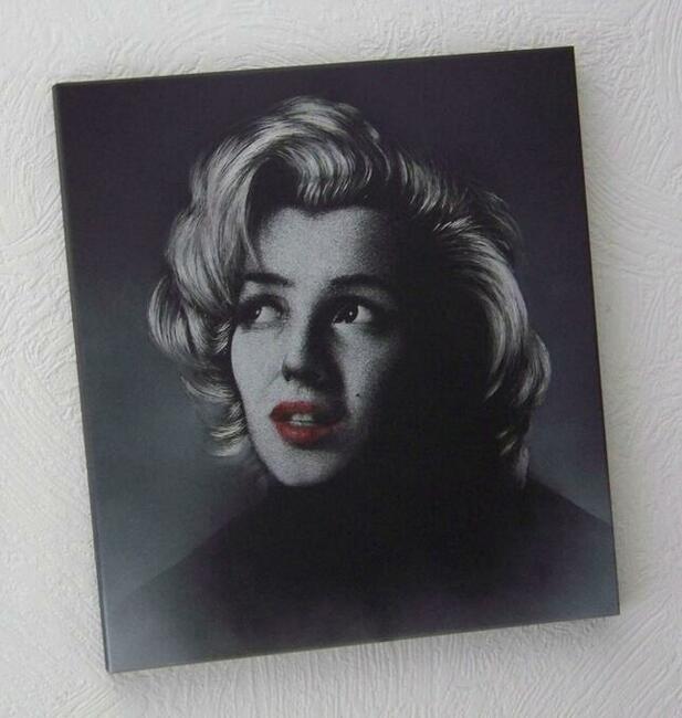 Marilyn Monroe Obraz ręcznie rzeźbiony... Grawerka