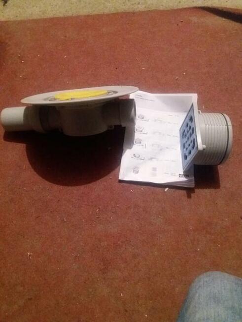 kratka ściekowa do garażu z regulacją wysokości firmy Viega