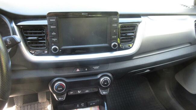 Kia Stonic 1.4 L benzyna 100 KM 2018r