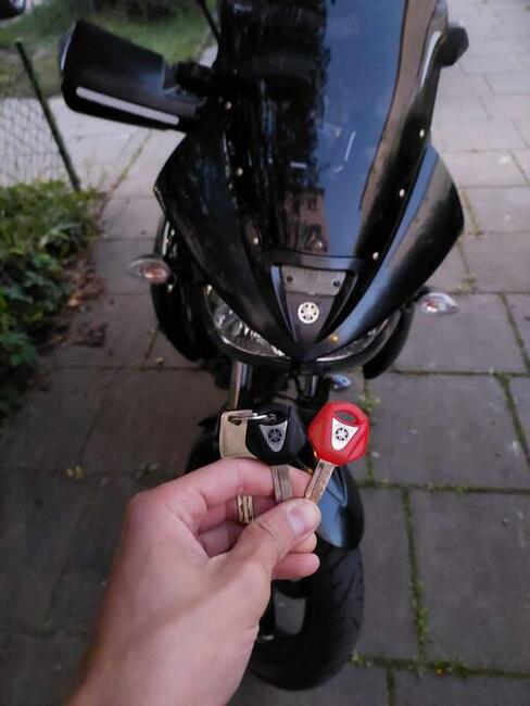 Dorabianie kluczy samochodowych