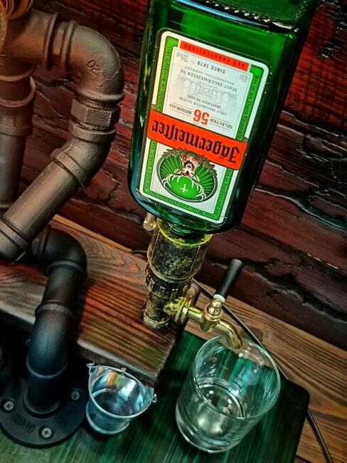 Dozownik, nalewak do alkoholu Wędkarz, pomysł na prezent