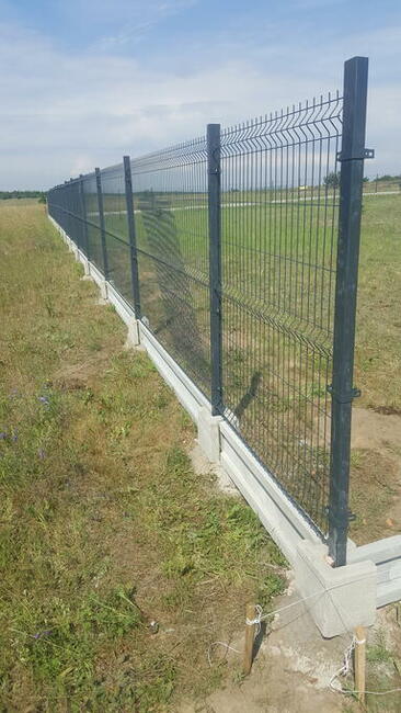 Siatka Ocynk+PCV 2.4/3.5mm wys.1.5m 17złmb Siatka2.5mm14zł