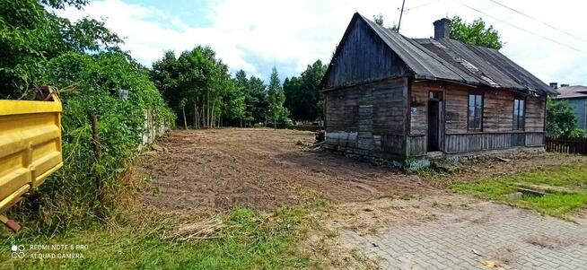 Czyszczenie działek, karczowanie, wyrywanie korzeni.