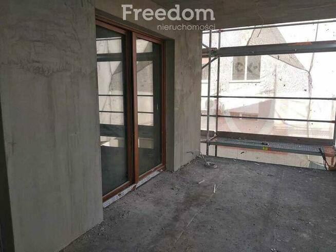 Dwupokojowy penthouse z balkonem