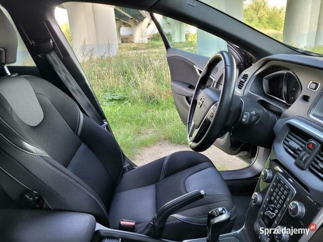 Volvo V40 2.0 D 120km