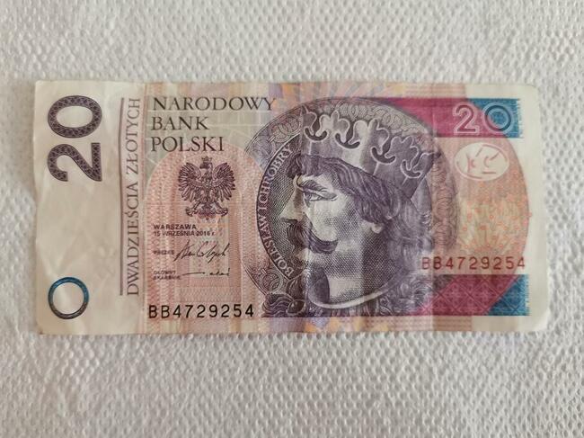 Banknot 20 zł. Nr ser: 472...