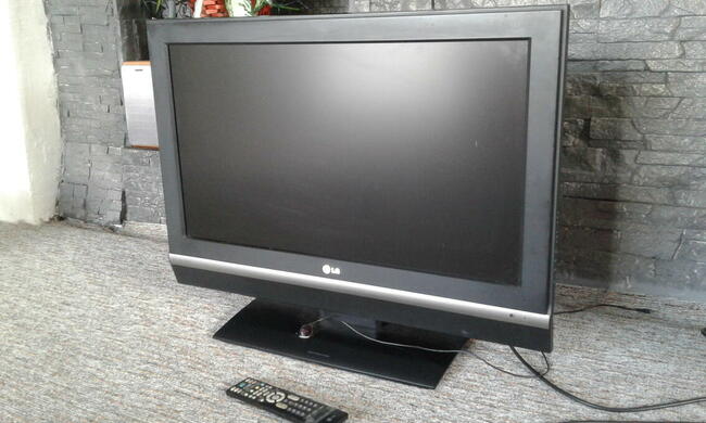 Telewizor LG 42 cale do serwisu