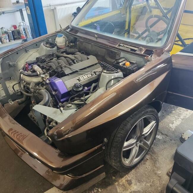 Szukam pomieszczenia na warstat, wspólnika z pomieszczeniem.