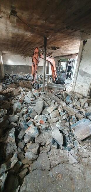 Prace ziemne. Koparko-ładowarka, minikoparka, koparka 3T, mi