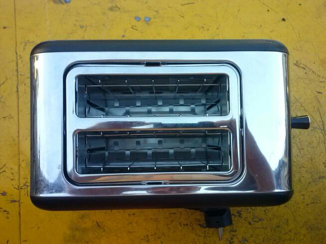 Toster Progress, 850 W, 25 zł.