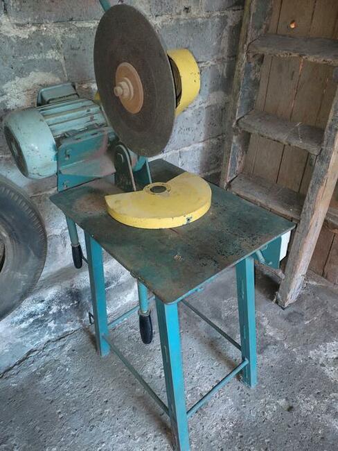 SPRZEDAM PRZECINARKE STOLOWĄ