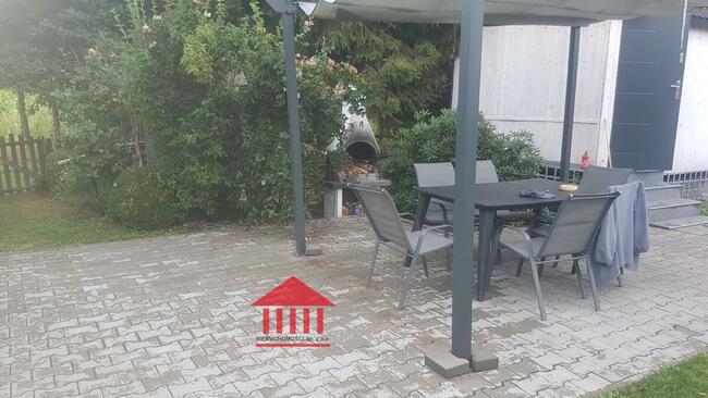 grunt ze stawem, działka