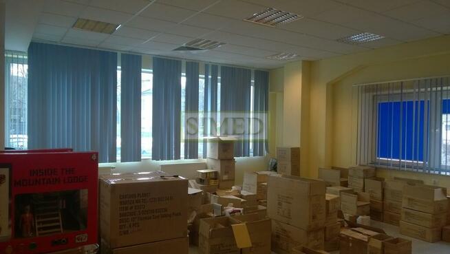 Biurowiec , 670 m 2 , biuro, usługi , Praga