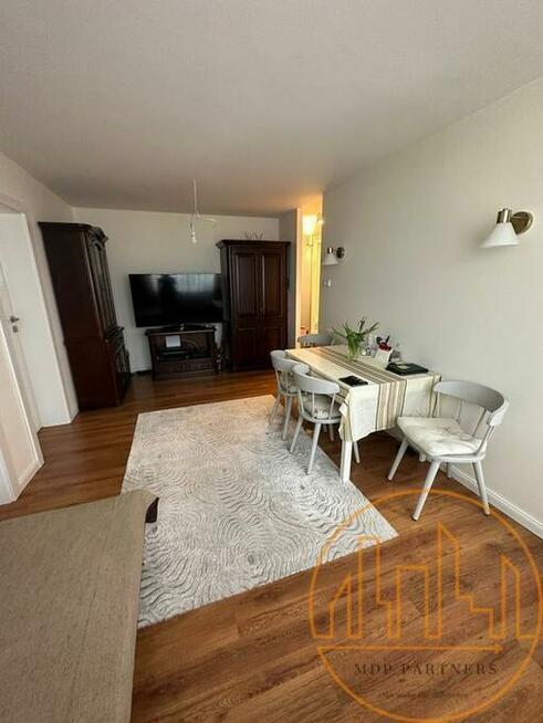 WSZĘDZIE BLISKO/ ZIELONA OKOLICA/ METRO!