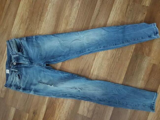 Sprzedam szpilki sukienki