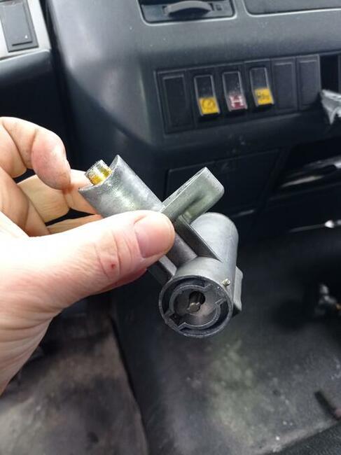 Awaryjne otwieranie aut zamków naprawa stacyjki Mysłowice