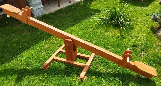 Huśtawka, równoważnia dla dzieci do ogrodu.