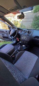 Samochód osobowy Ford Fiesta MR 06 2006 r