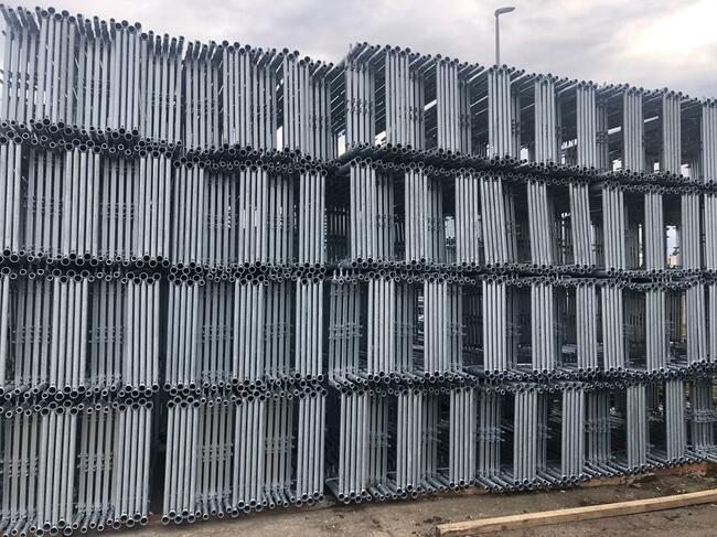 TANIE RUSZTOWANIA Elewacyjne Poznańskie Rusztowanie 740m2