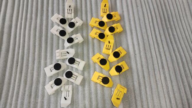 Rovery-75 spinki listw zgarniających szyb zew. za 3 sztuki