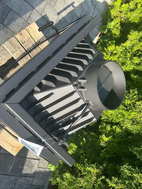 Kominek wkład kominkowy powietrzny narożny Kratki simple HIT