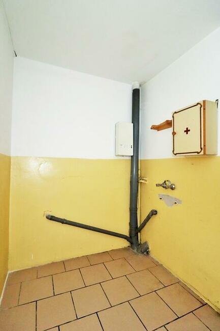 NA SPRZEDAŻ PAWILON HANDLOWO-USŁUGOWY