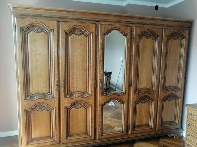 Piękne meble do sypialni