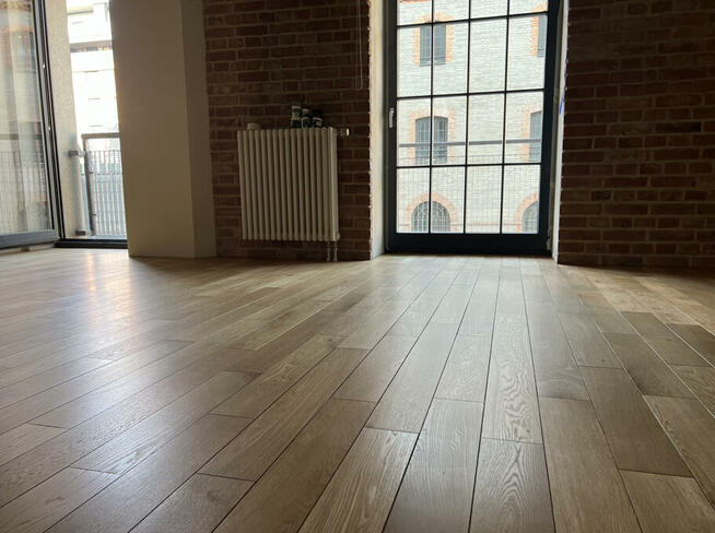 Bezpyłowe cyklinowanie parkietu , renowacja parkietu , wolne