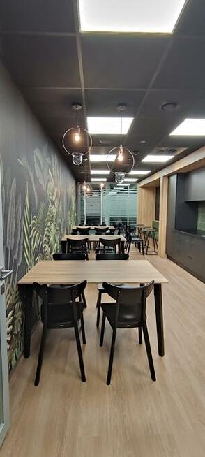 Montaż mebli biurowych. Kompleksowo z doświadczeniem!