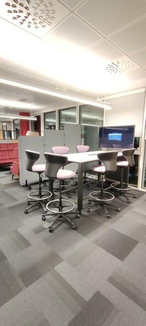 Montaż mebli biurowych. Kompleksowo z doświadczeniem!